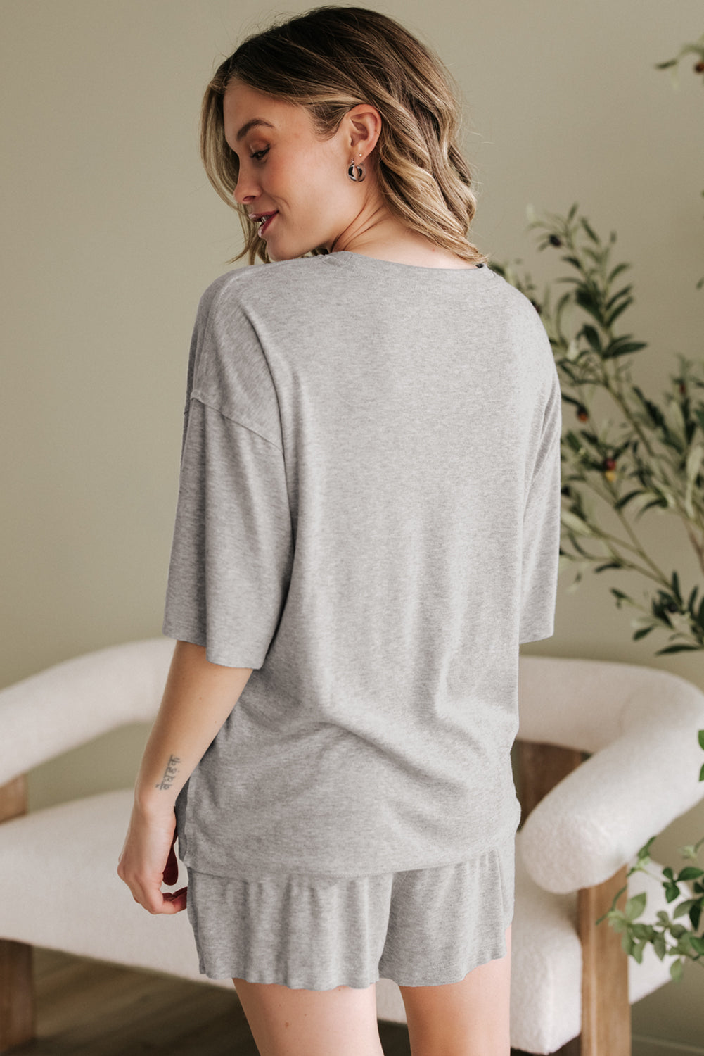 Solid Color Loose Tee 2 Piece Shorts Set