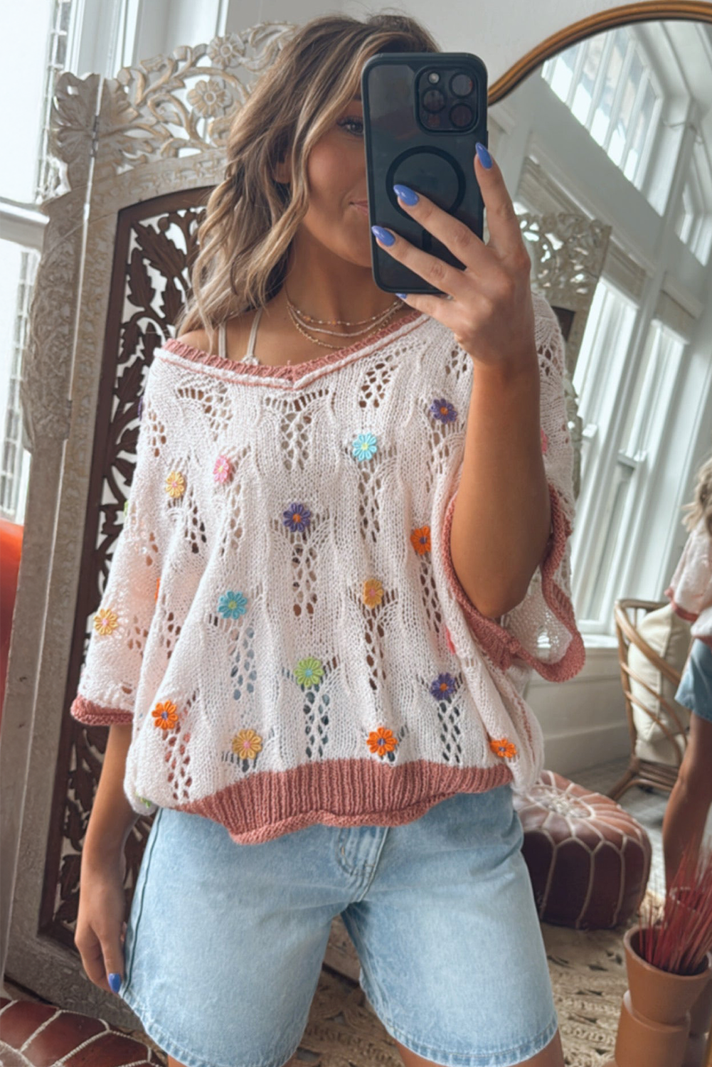 Embroidered Flowers Colorblock Edge Hollowed Sweater