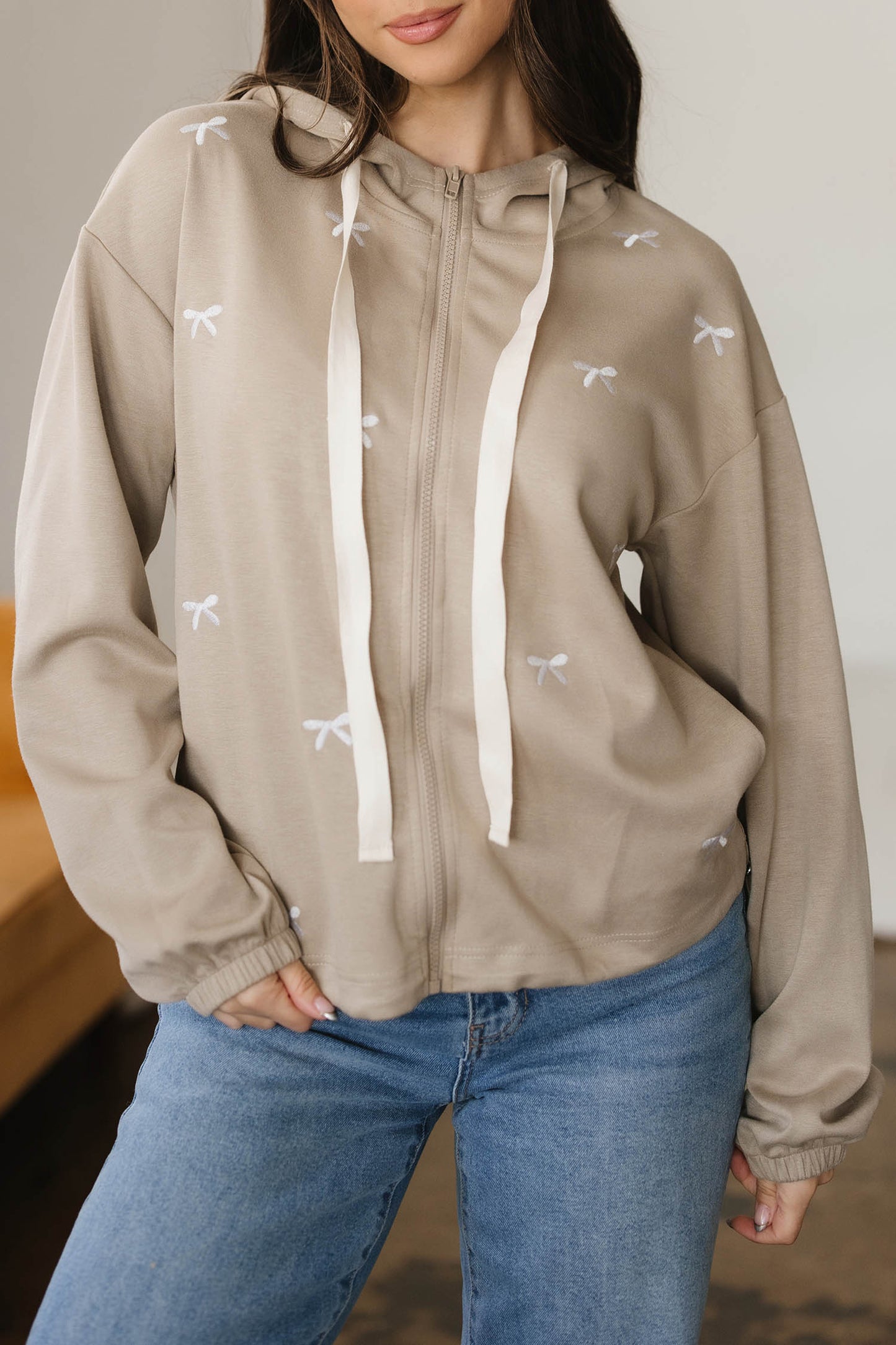 Contrast Bow Embroidered Zip Up Jacket Hoodie