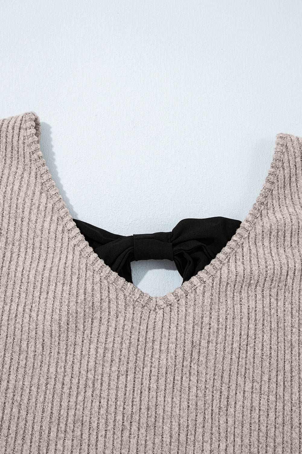 Ribbed Short Sleeve V Neck Colorblock Bow Back Top