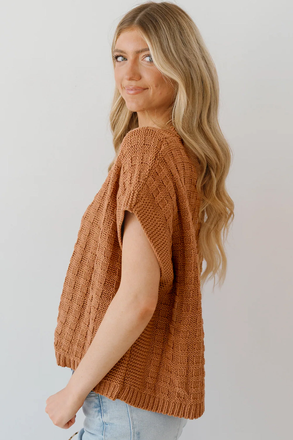 Round Neck Textured Knit Sweater Vest