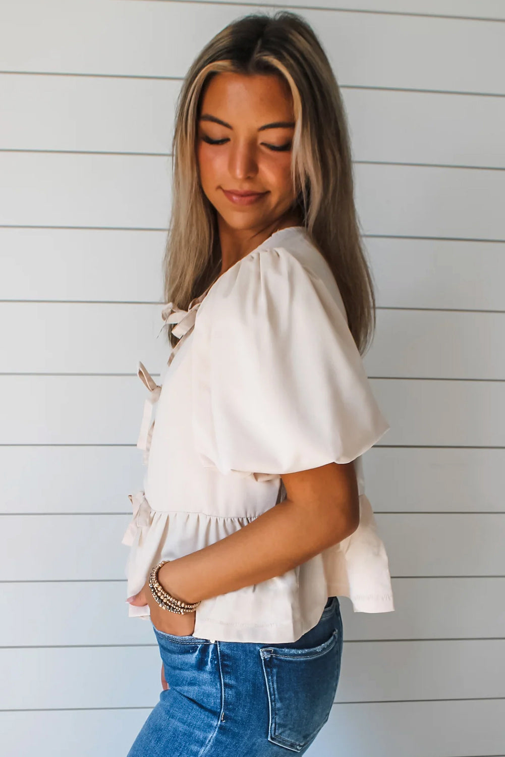 Bow Tie Short Puff Sleeve Ruffle Hem Blouse
