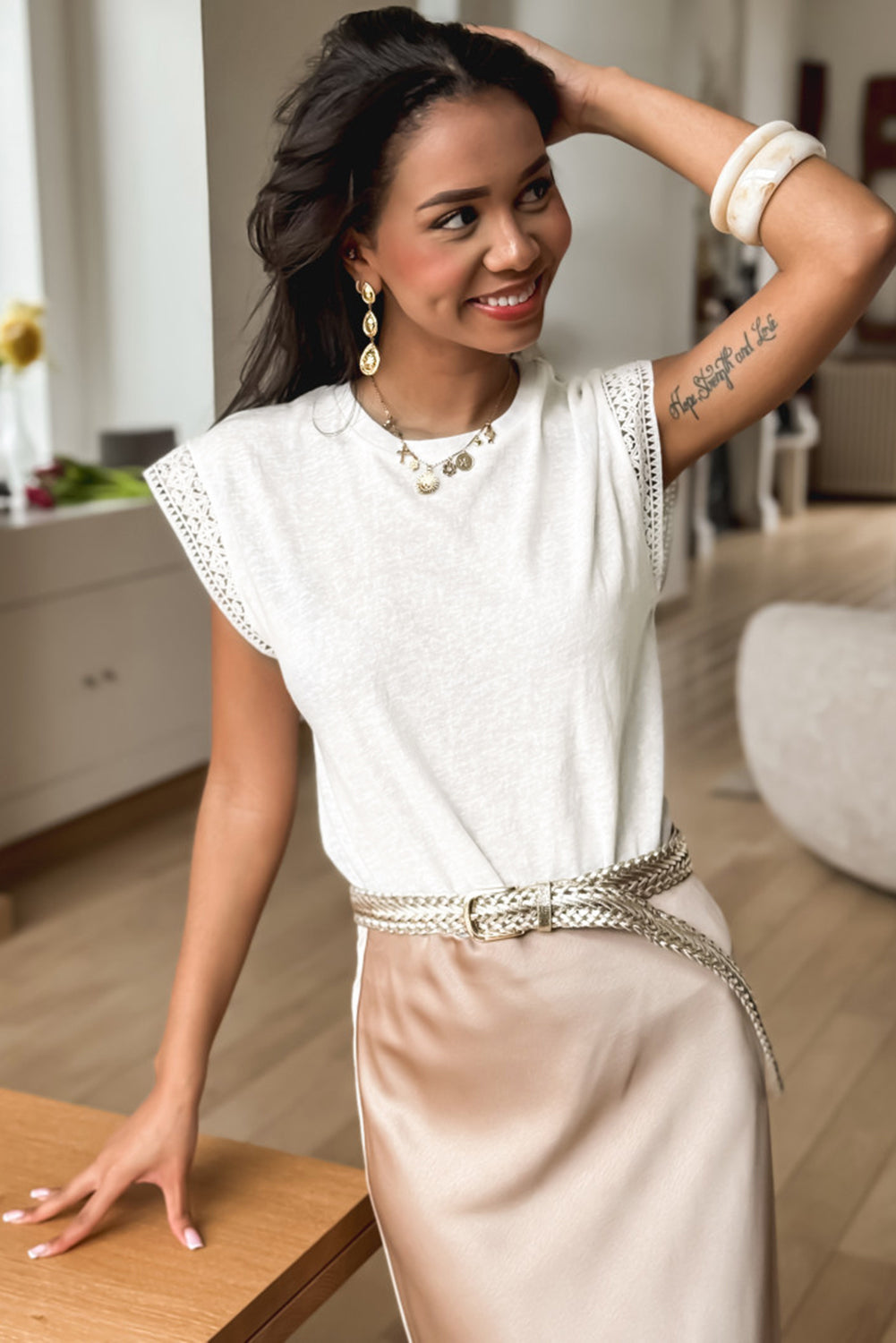 Lace Patchwork Cap Sleeve Round Neck T Shirt