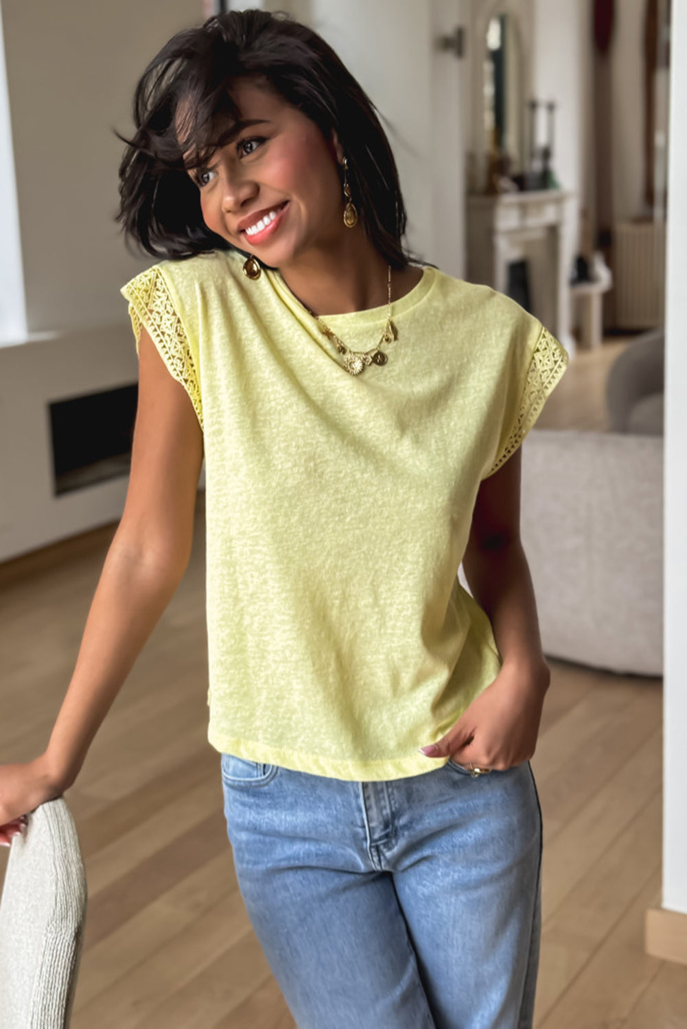 Lace Patchwork Cap Sleeve Round Neck T Shirt