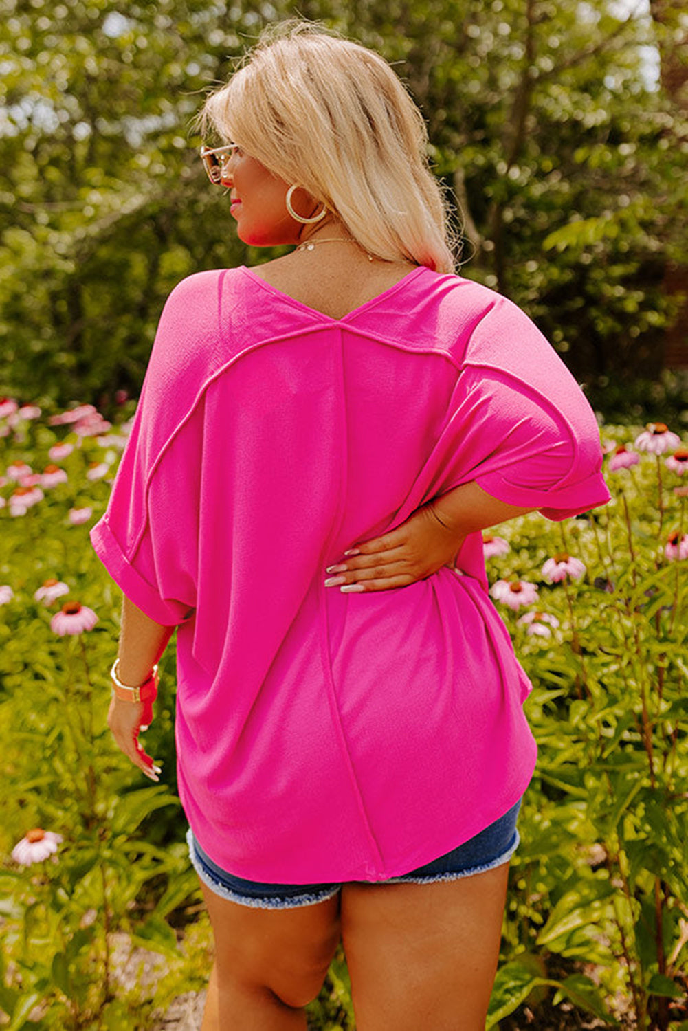Seamed Back High Low Hem V Neck Cuffed Sleeve Plus Size Tee