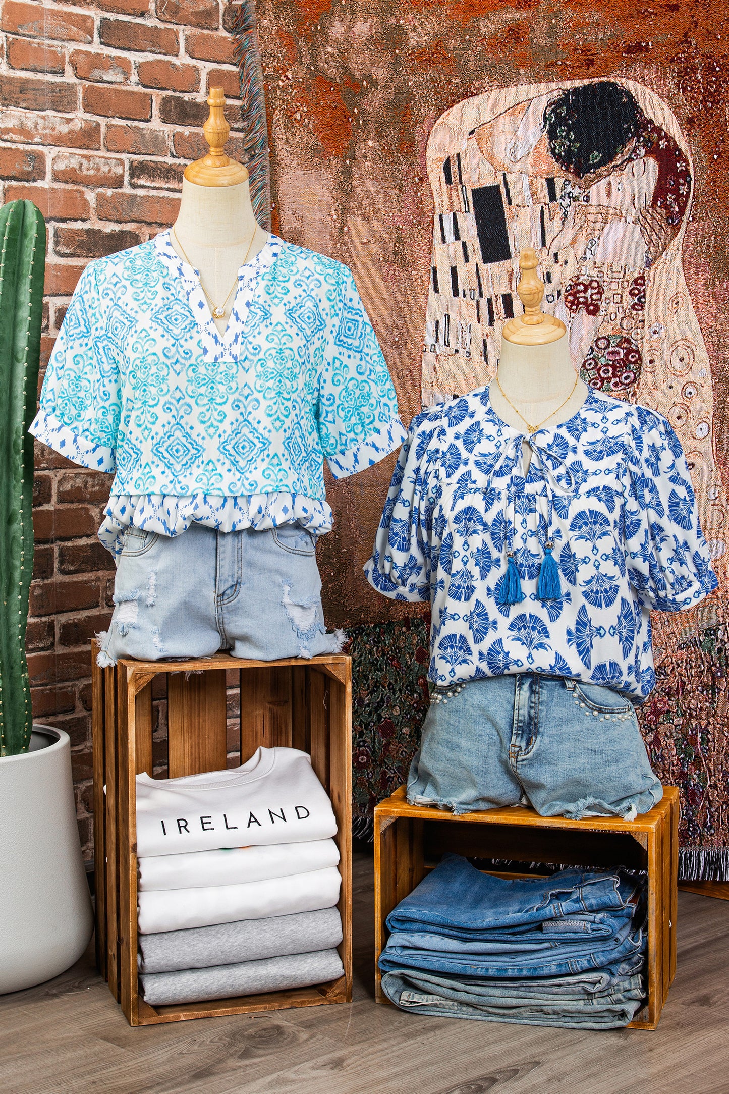 Geometric Print Tassel Drawstring V Neck Blouse