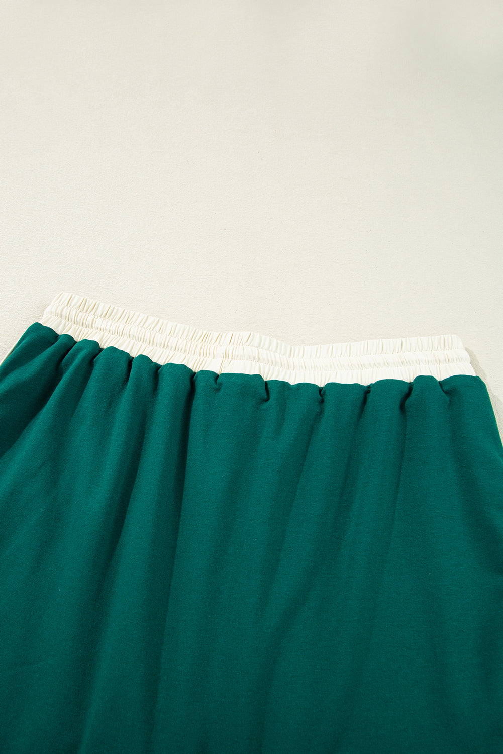 Plus Size Contrast Trim T Shirt and Skirt Two Piece Set