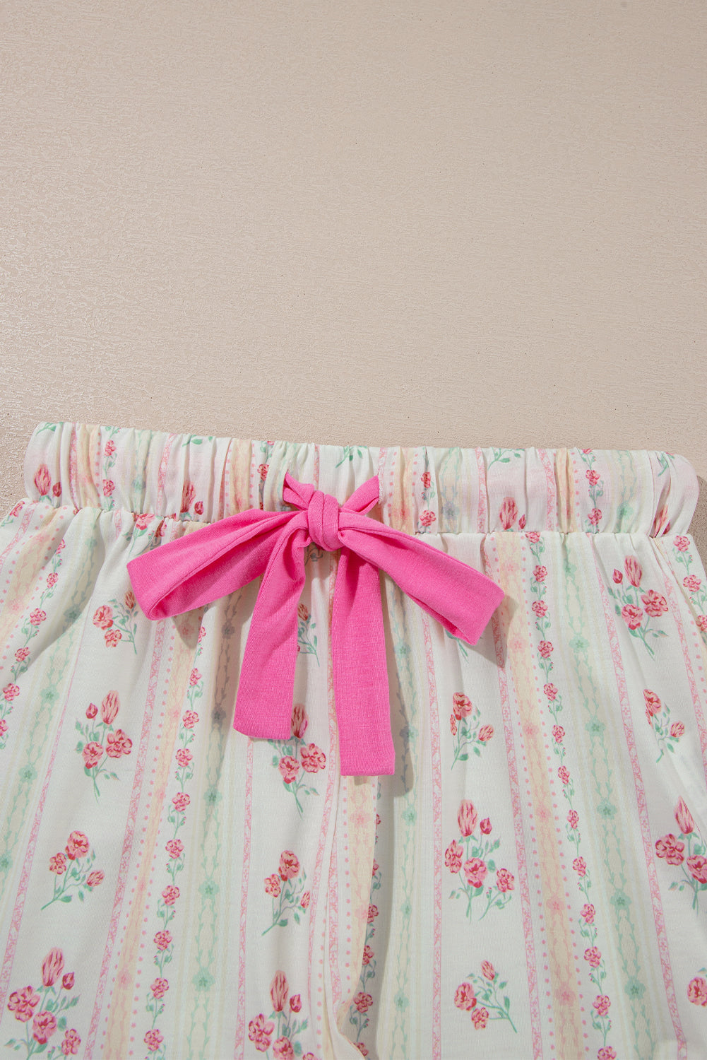 Floral Print Contrast Pipping Short Pajamas Set