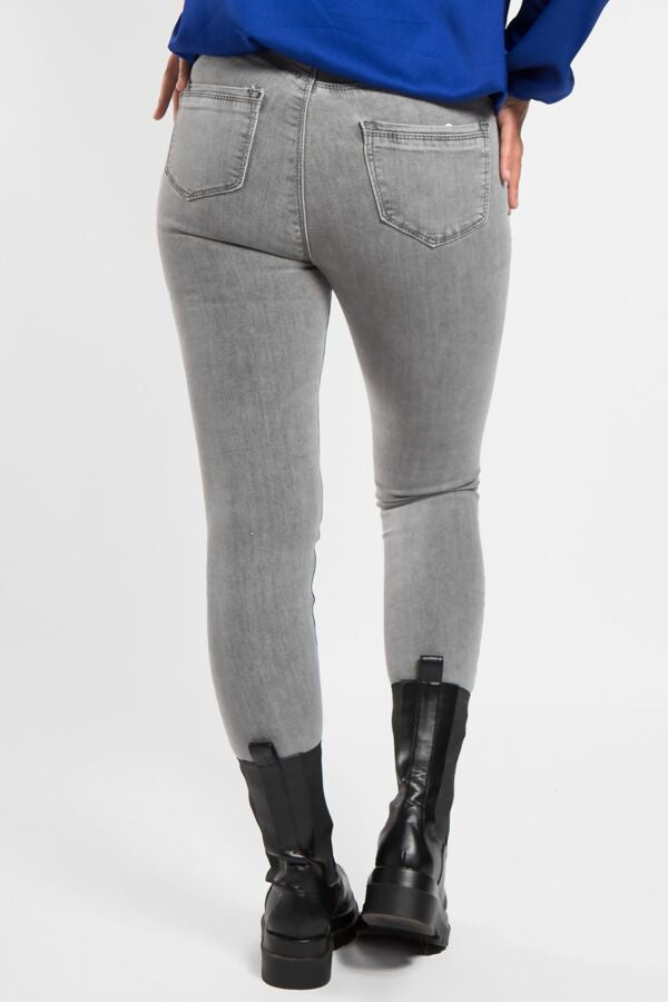 Gina Grey Ripped Skinny Jeans