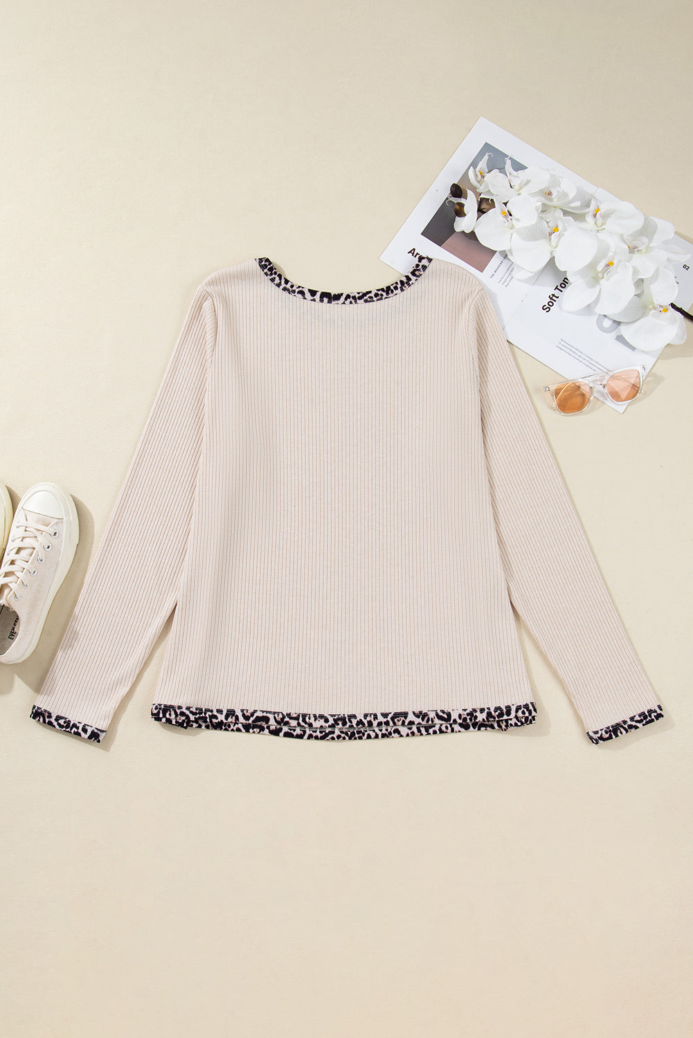 Ribbed Contrast Leopard Edge Round Neck Plus Knit Top
