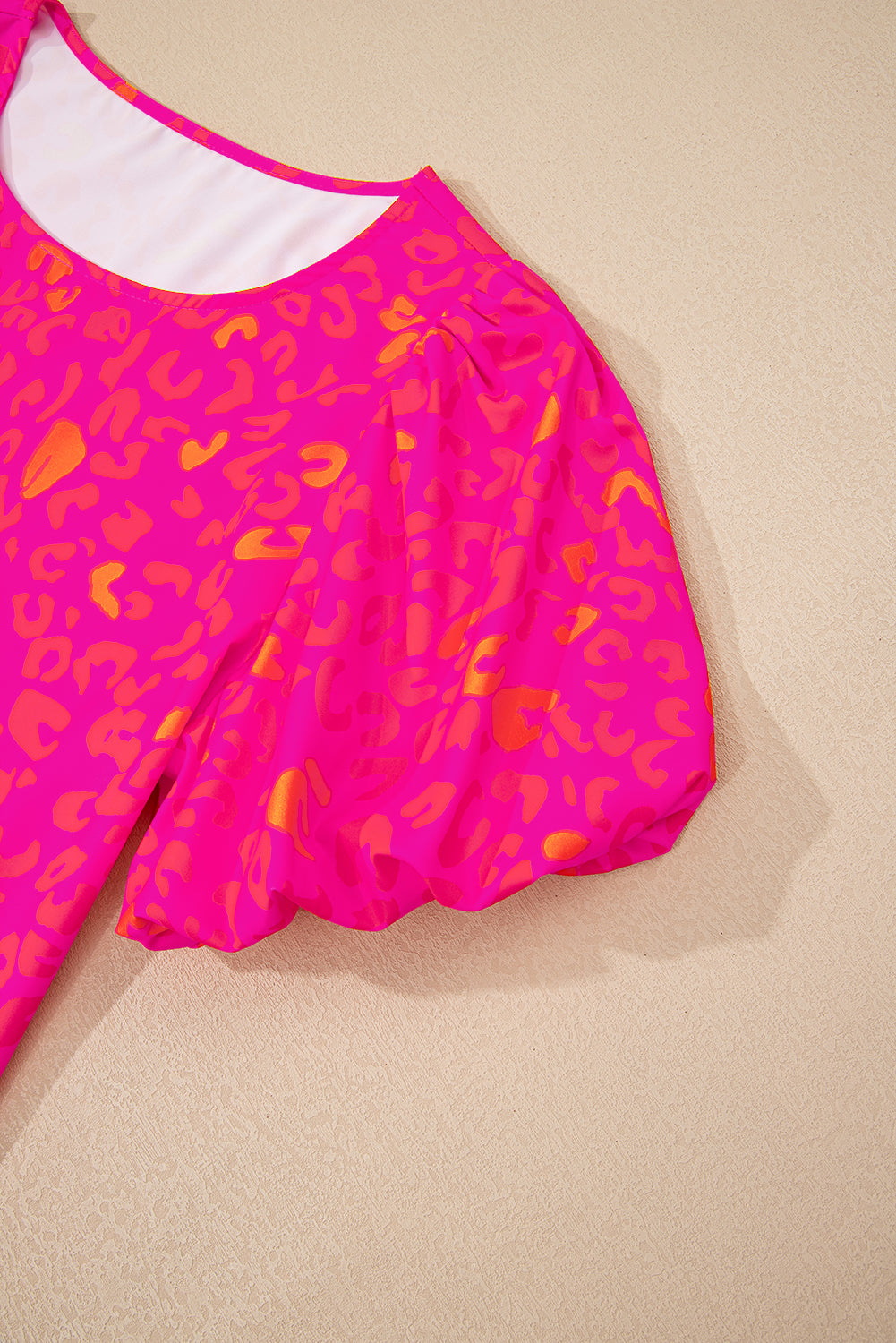 Leopard Printed Puff Sleeve Top
