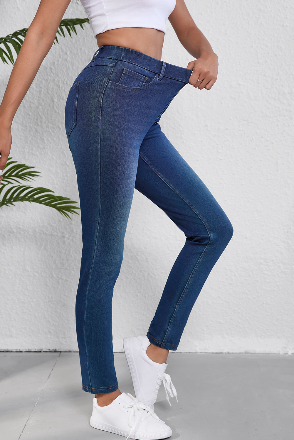 Multiple Pockets Straight Leg Washed Stretchy Knit Casual Jeans