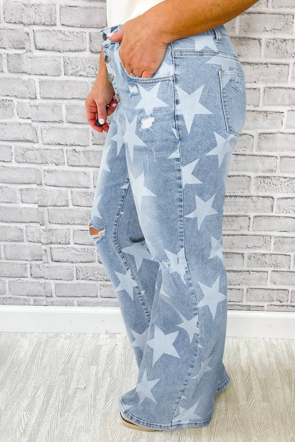 Star Printed Multi Buttons Slit Knee Destroyed Plus Size Jeans