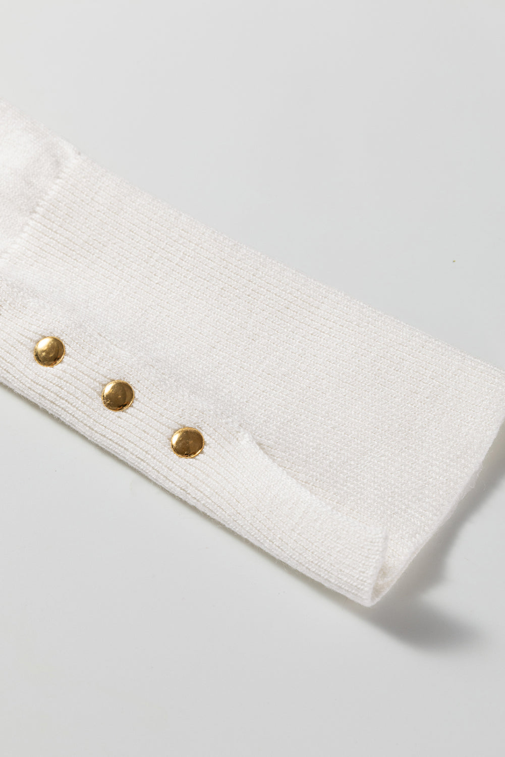 Button Split Cuffs Round Neck Slim Sweater