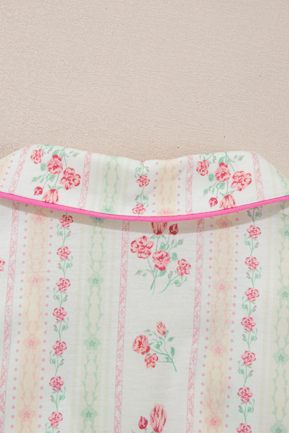Floral Print Contrast Pipping Short Pajamas Set