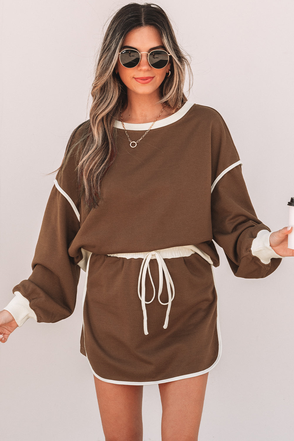 Color Contrast Loose Pullover and Lace-up Waist Skort Set