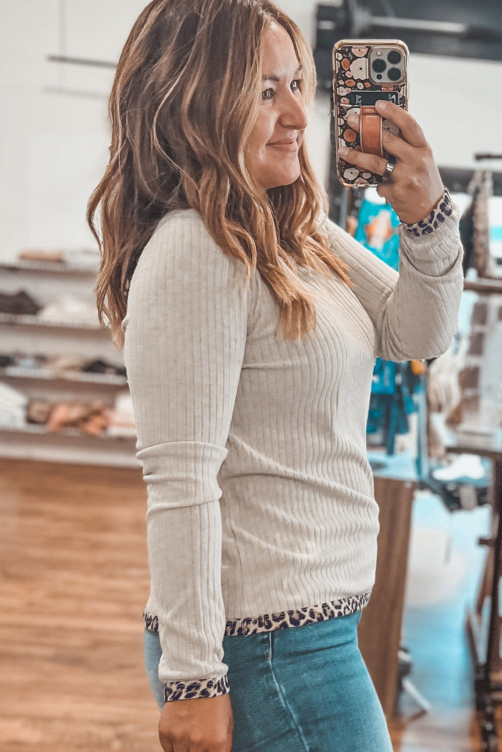 Ribbed Contrast Leopard Edge Round Neck Plus Knit Top