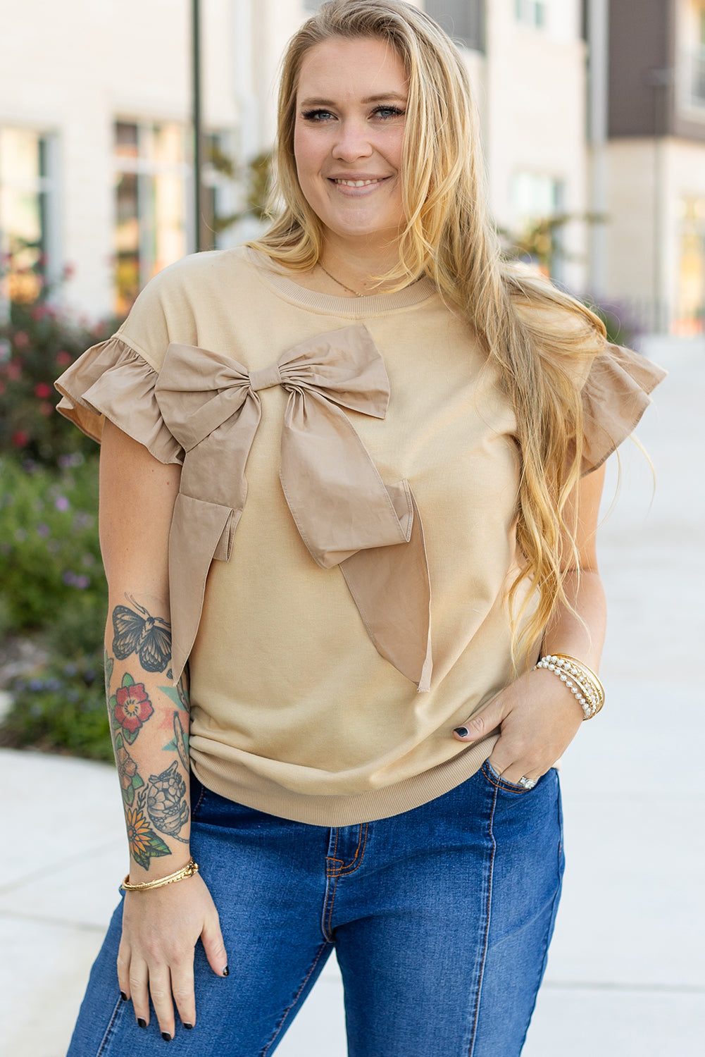 Ruffled Short Sleeve Bowknot Applique Crew Neck Plus Size Top