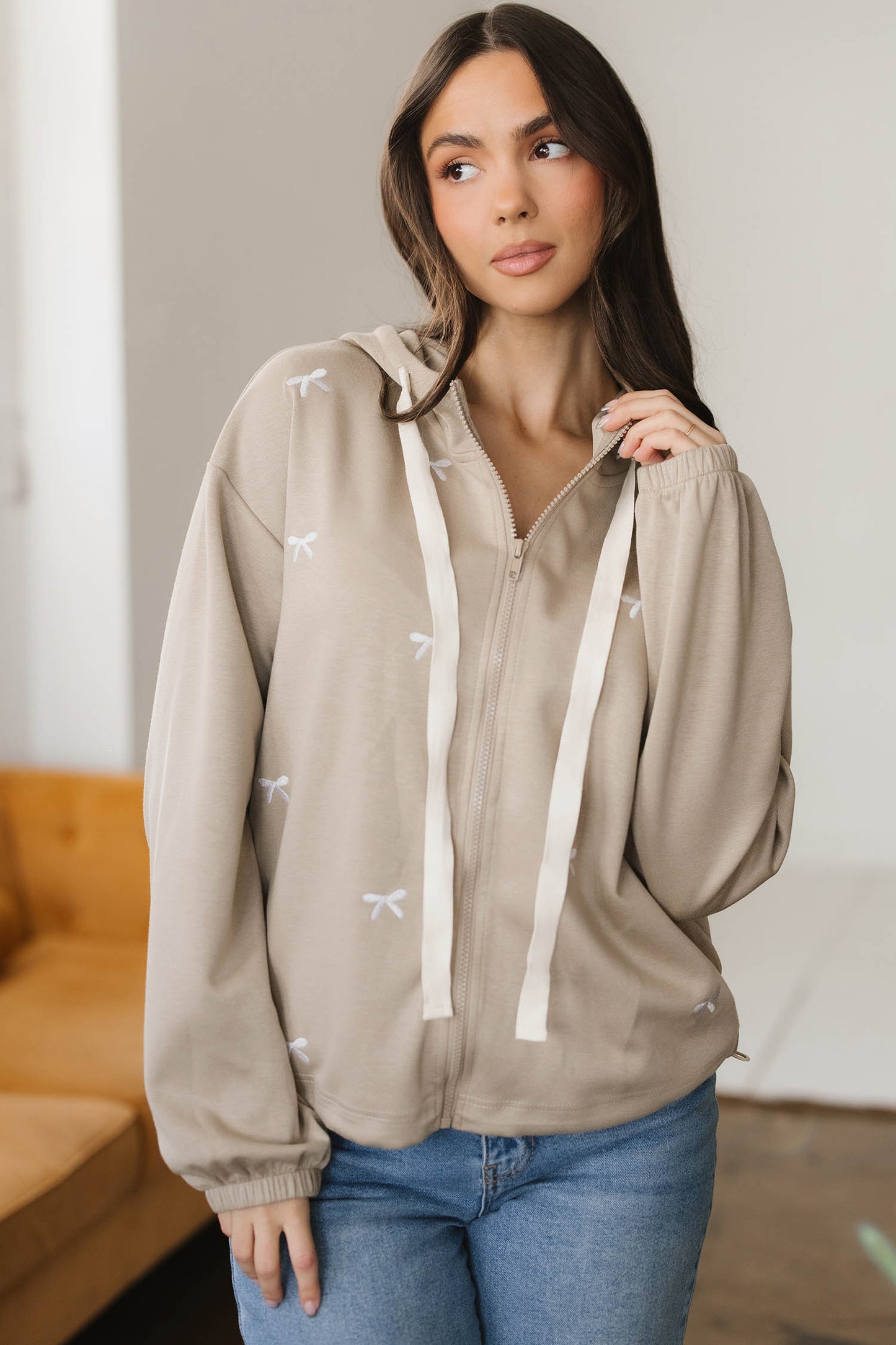 Contrast Bow Embroidered Zip Up Jacket Hoodie