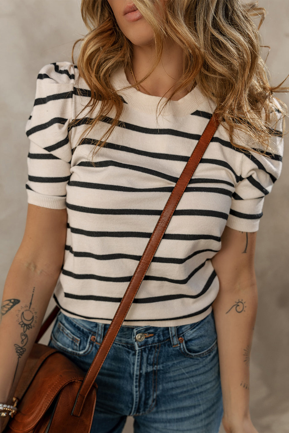 Ribbed Trim Round Neck Bubble Sleeve Knitted Top