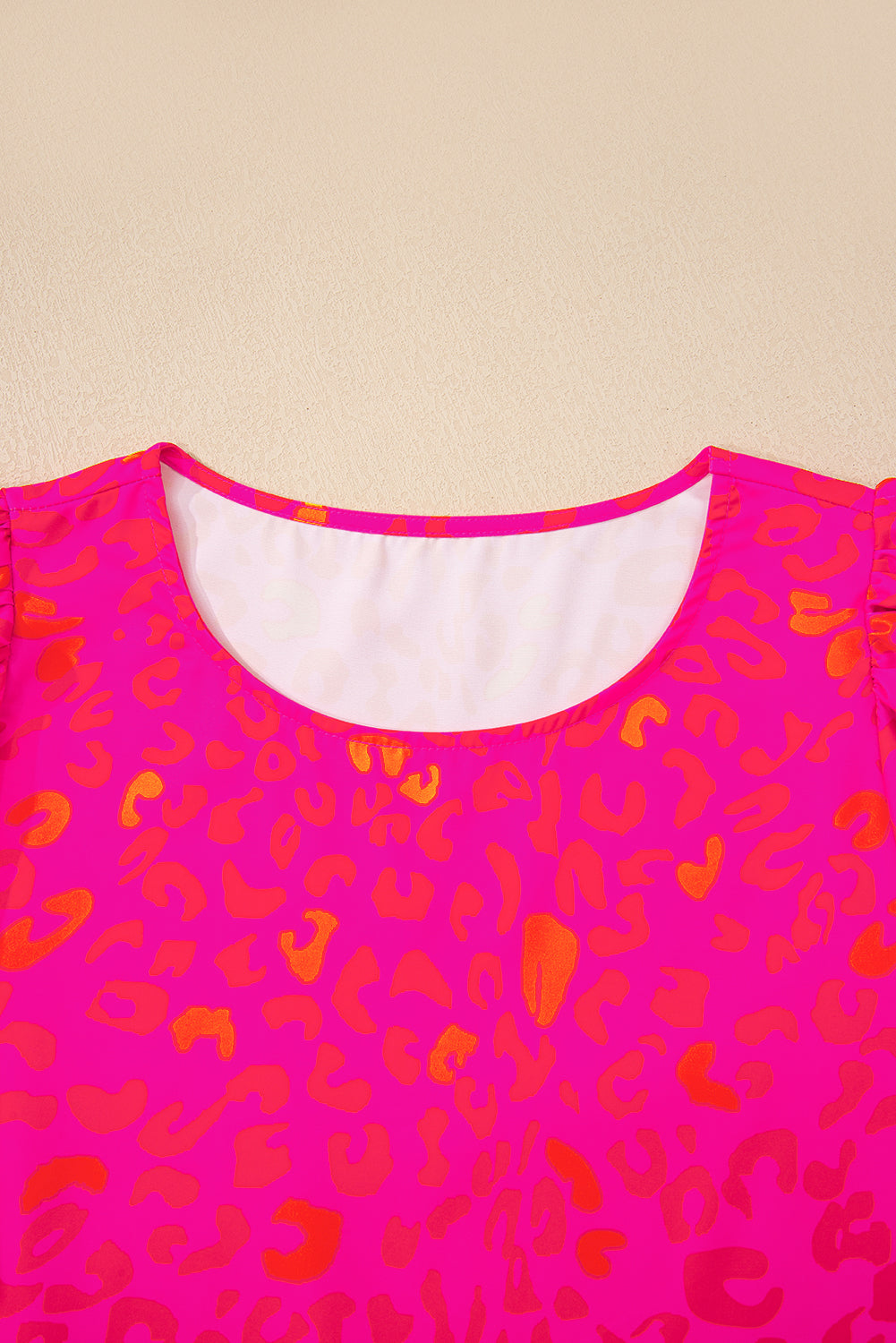 Leopard Printed Puff Sleeve Top