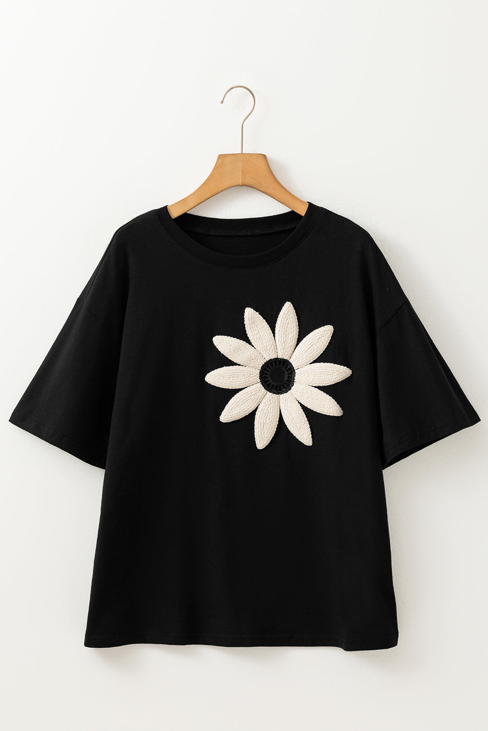 Contrast Crochet Floral Graphic Drop Shoulder Loose Tee
