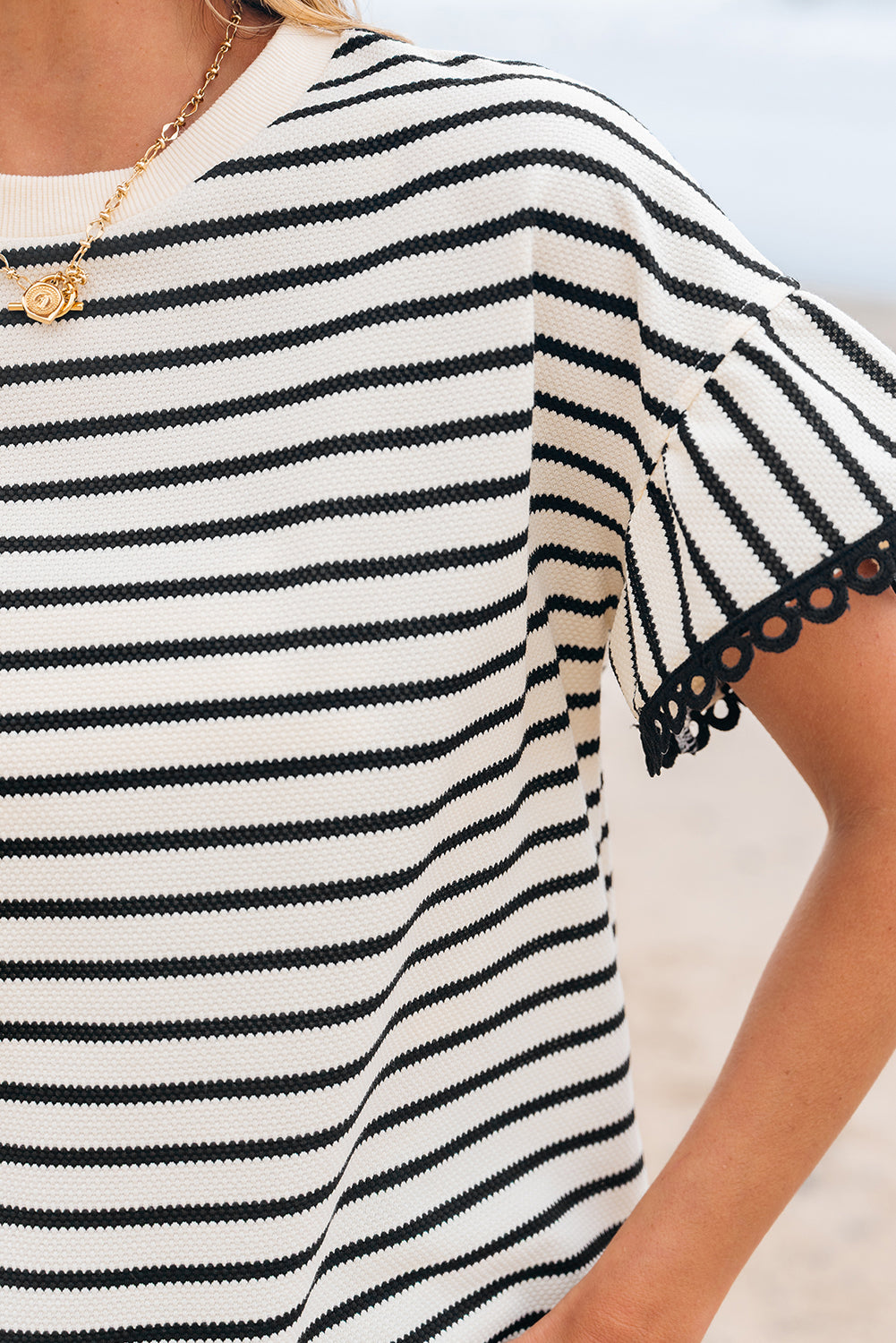 Scallop Lace Trim Ruffle Short Sleeves Crewneck Top