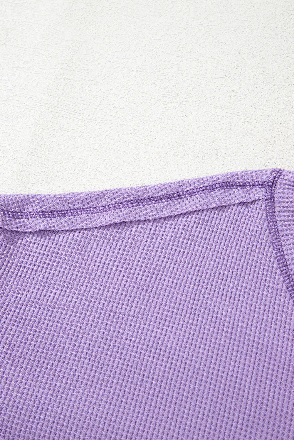 Exposed Seam Half Sleeve Knitted V Neck Textured Top