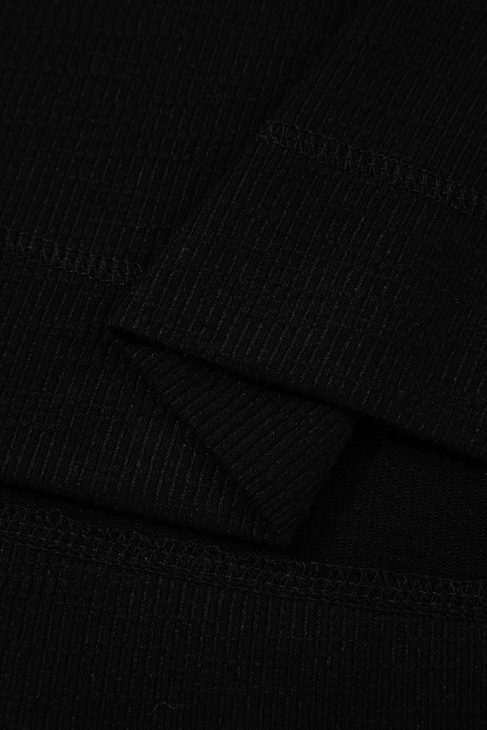 Exposed Seam Textured Knit V Neck Pullover Top