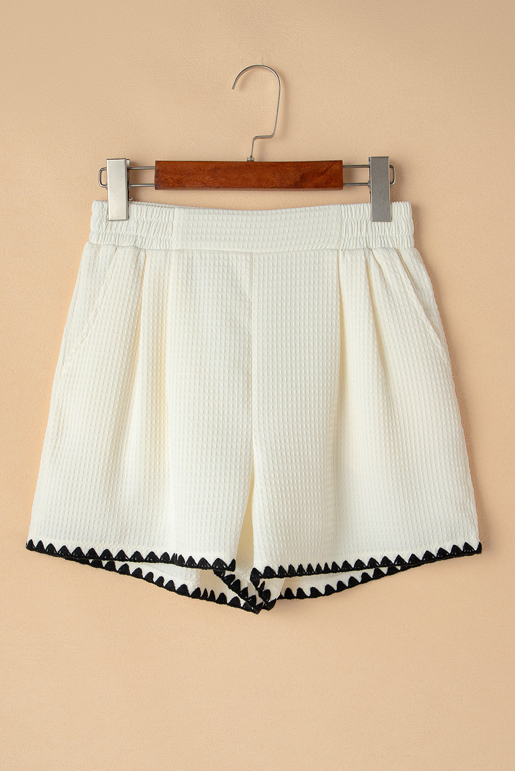 Waffle Texture Contrast Ricrac Hemline Casual Shorts