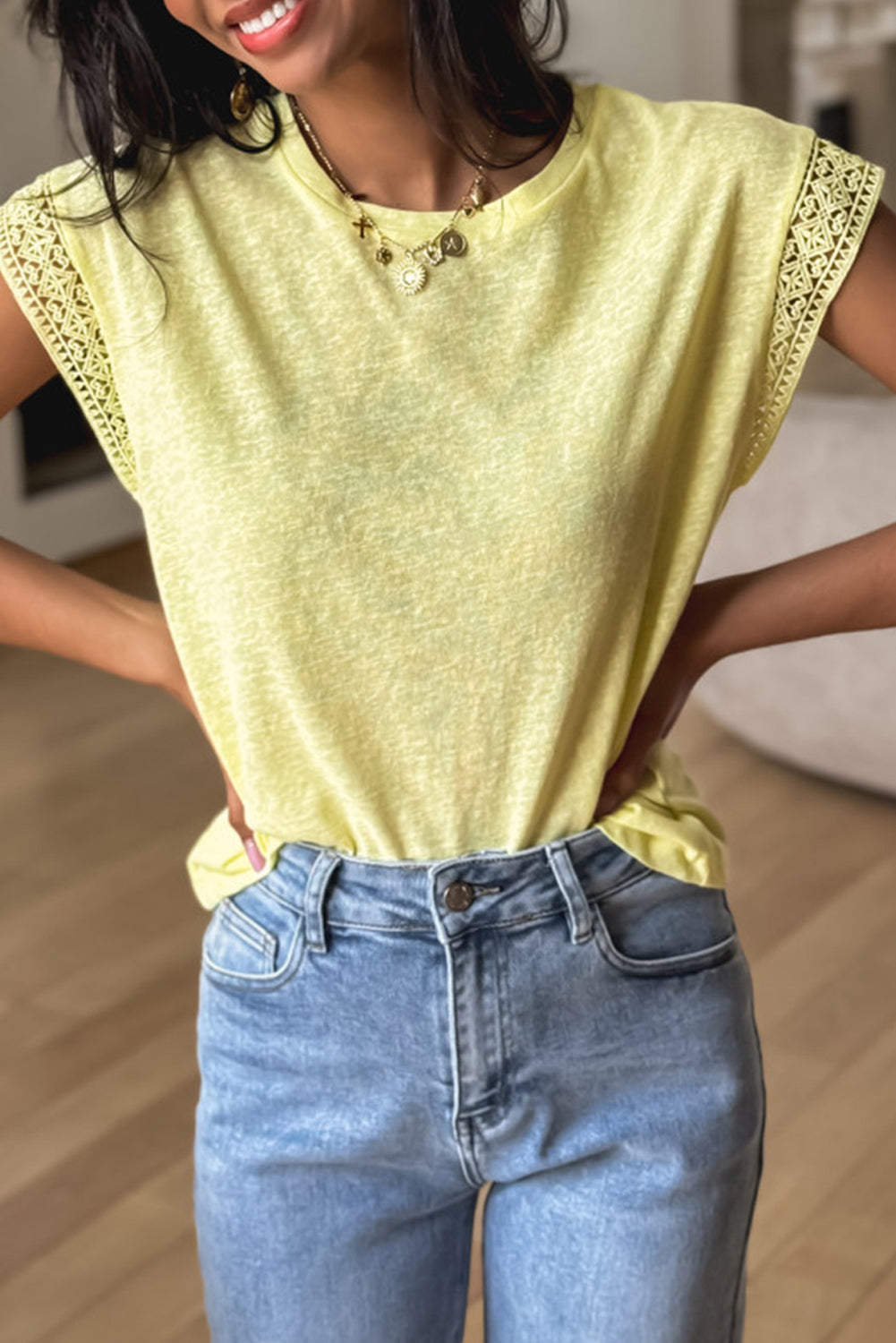 Lace Patchwork Cap Sleeve Round Neck T Shirt