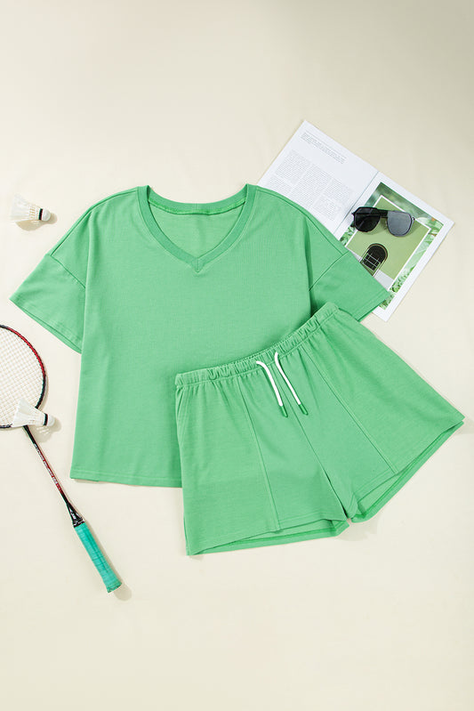 Plus Size V Neck Tee Patched Pocket Drawstring Shorts Set