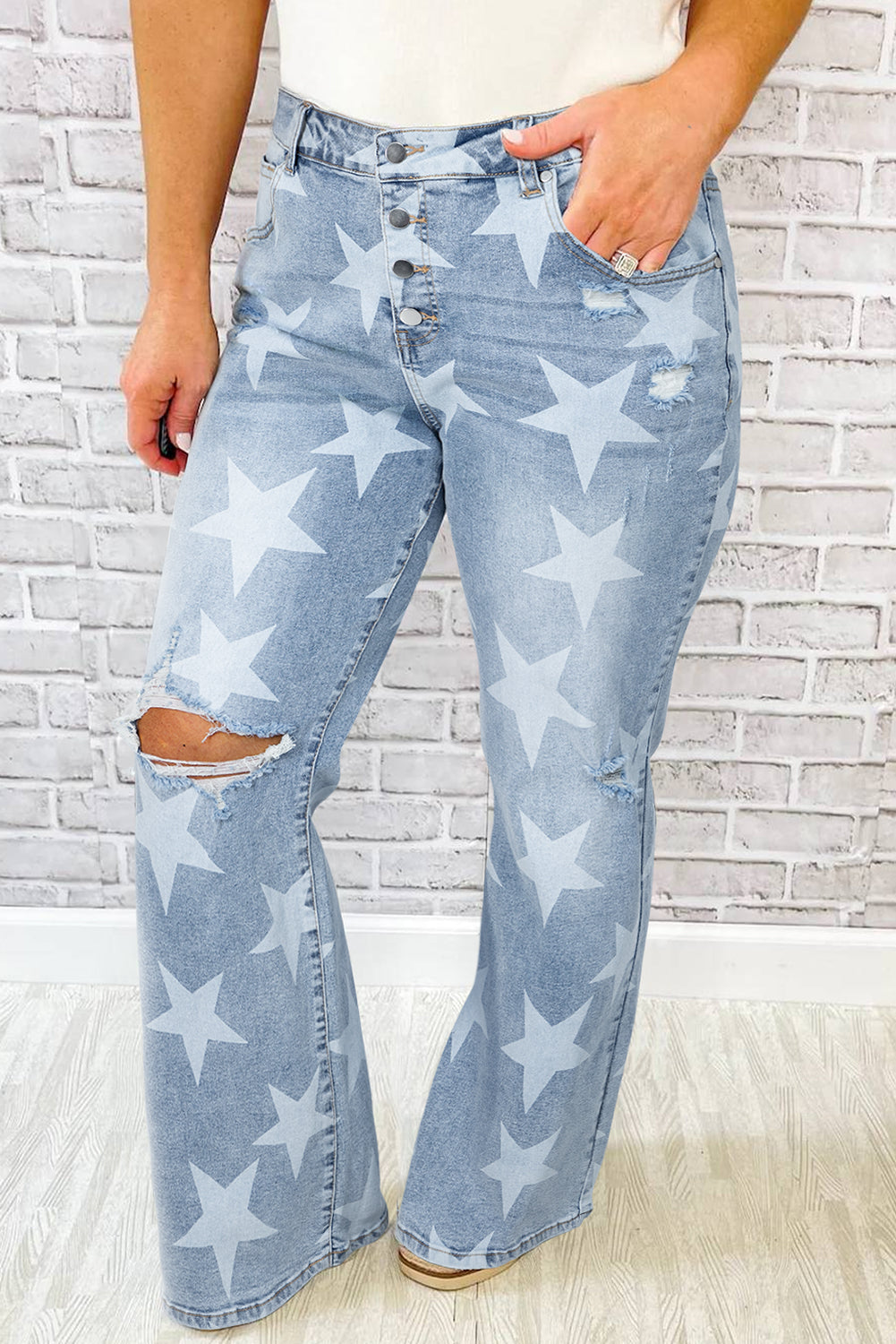 Star Printed Multi Buttons Slit Knee Destroyed Plus Size Jeans