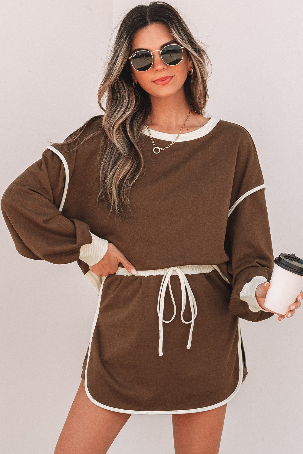 Color Contrast Loose Pullover and Lace-up Waist Skort Set