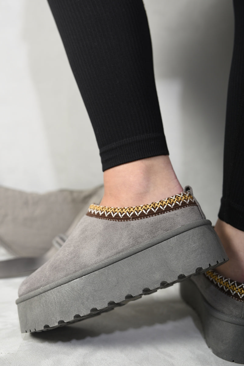 Aztec Detail Low Ankle Platform Slipper Boots