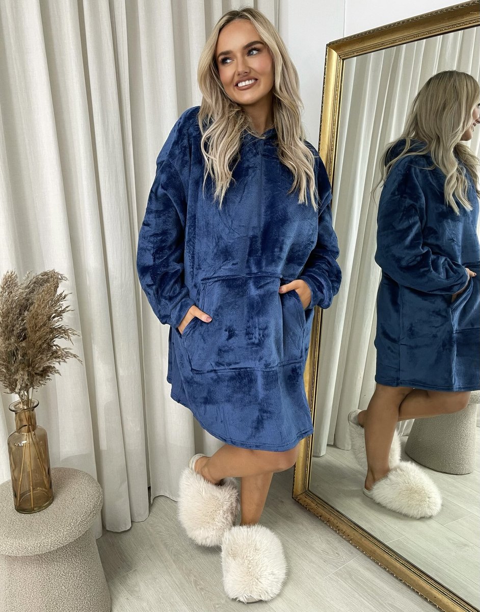 Oversized Fluffy Winter Blanket Hoodie