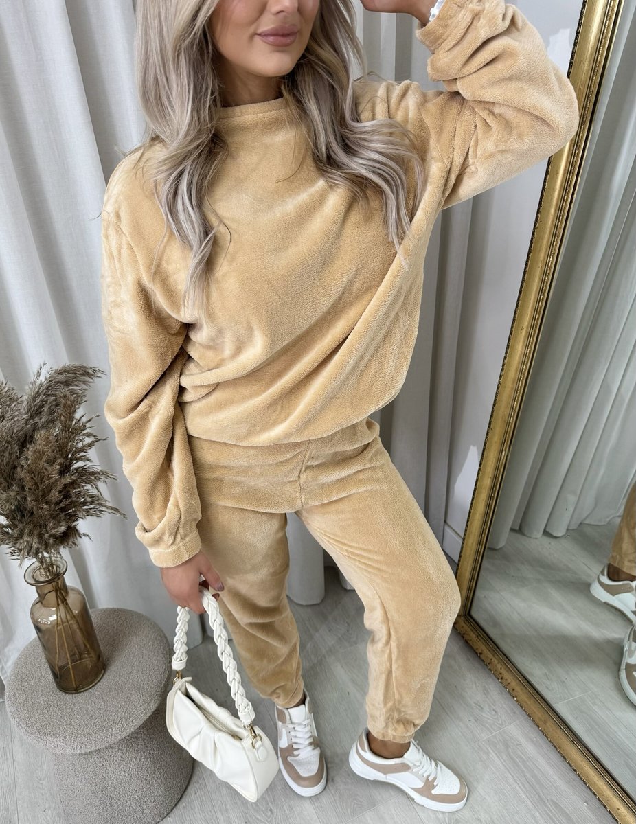 Velvet Long Sleeve Loose Top and Jogger Loungewear Co-ord Set